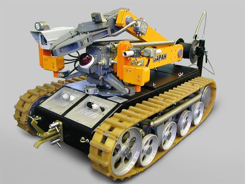 Фото мобильного робота Варан. Фото мобильного робота Варан.